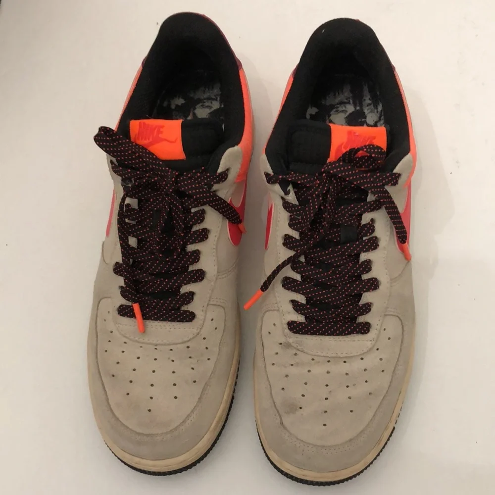 NIKE AIR FORCE 1 LOW ACG LIGHT OREWOOD BROWN RUNNING SNEAKERS MENS SIZE 9.5